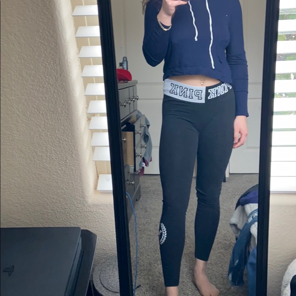 Victoria’s Secret PINK yoga leggings